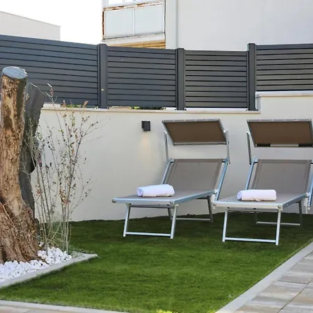 Family-friendly House With Hot Tub Pakostane, Biograd - 27949 *