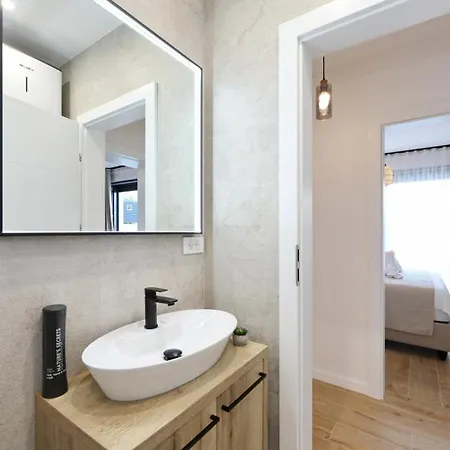 Сasa de vacaciones Family-friendly House With Hot Tub Pakostane, Biograd - 27949